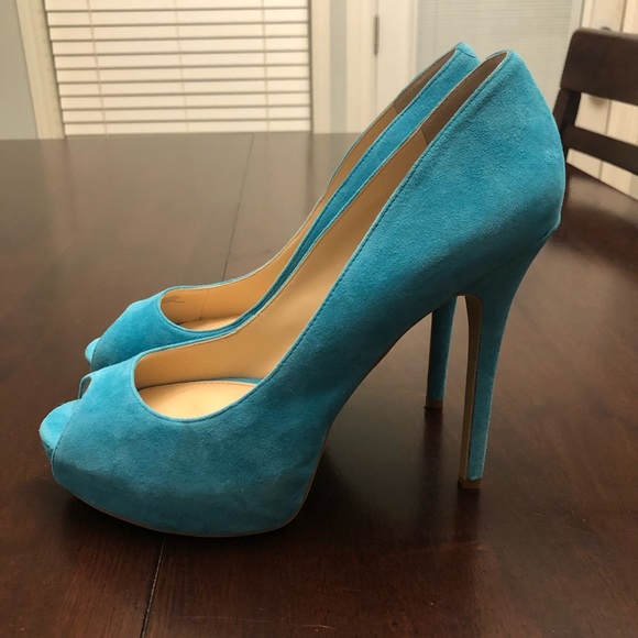 poshmark vince camuto